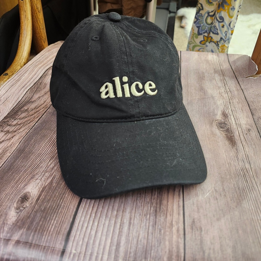 LXZG‎ Alice Mushroom Embroidered Black Cotton Dad Hat Goblincore Retro Cap